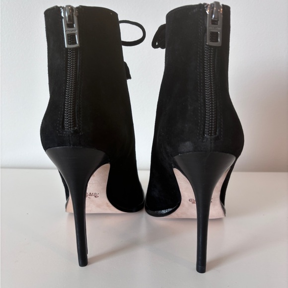 Brand New COACH Black Lena Lux Suede Lace Up Bootie. Size 5 - Picture 16 of 16
